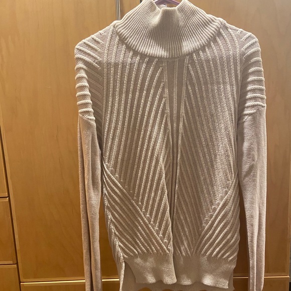 Prana soft wool sweater - Picture 2 of 4